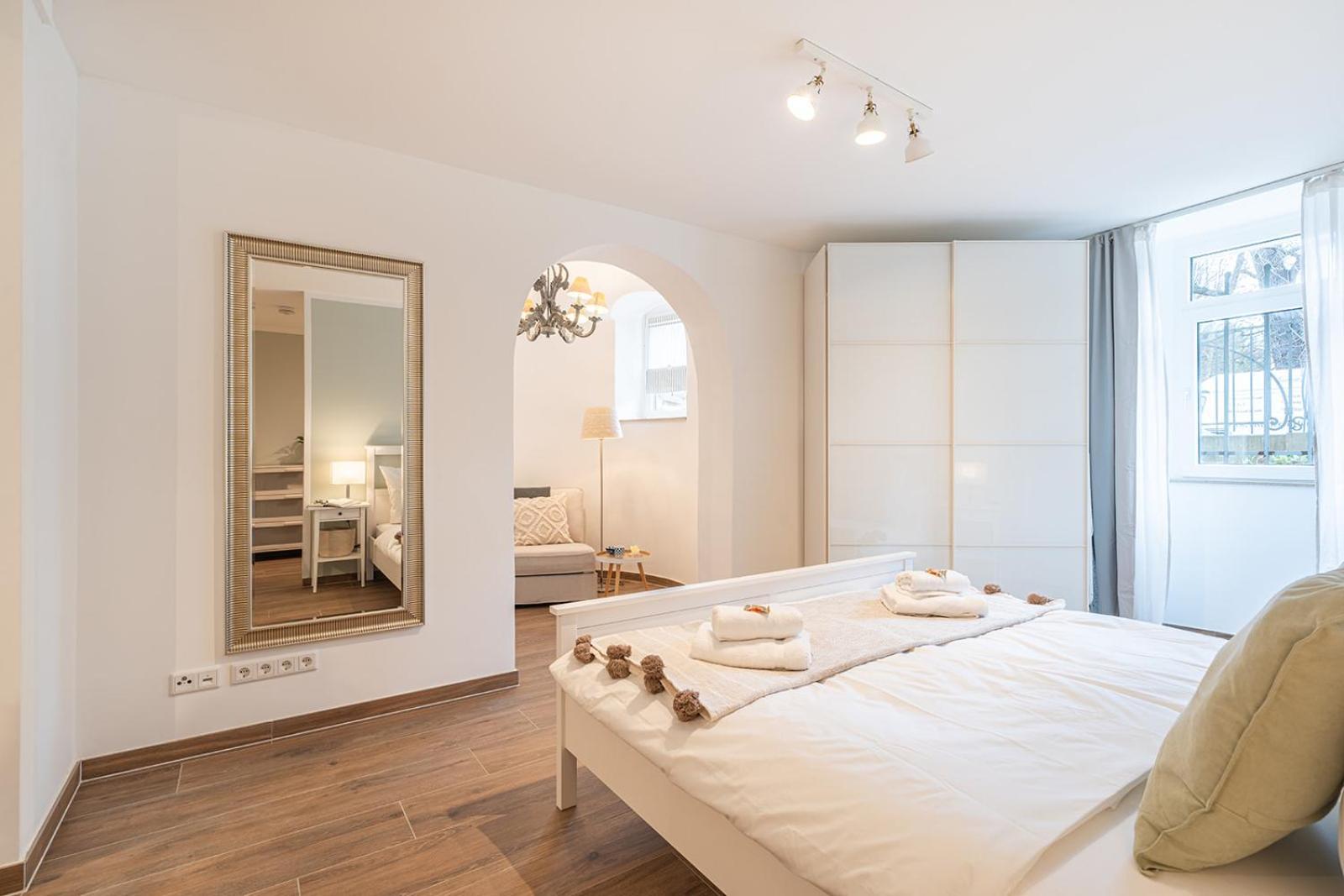 Benville - Traumlage - Modern - Familie Dresde