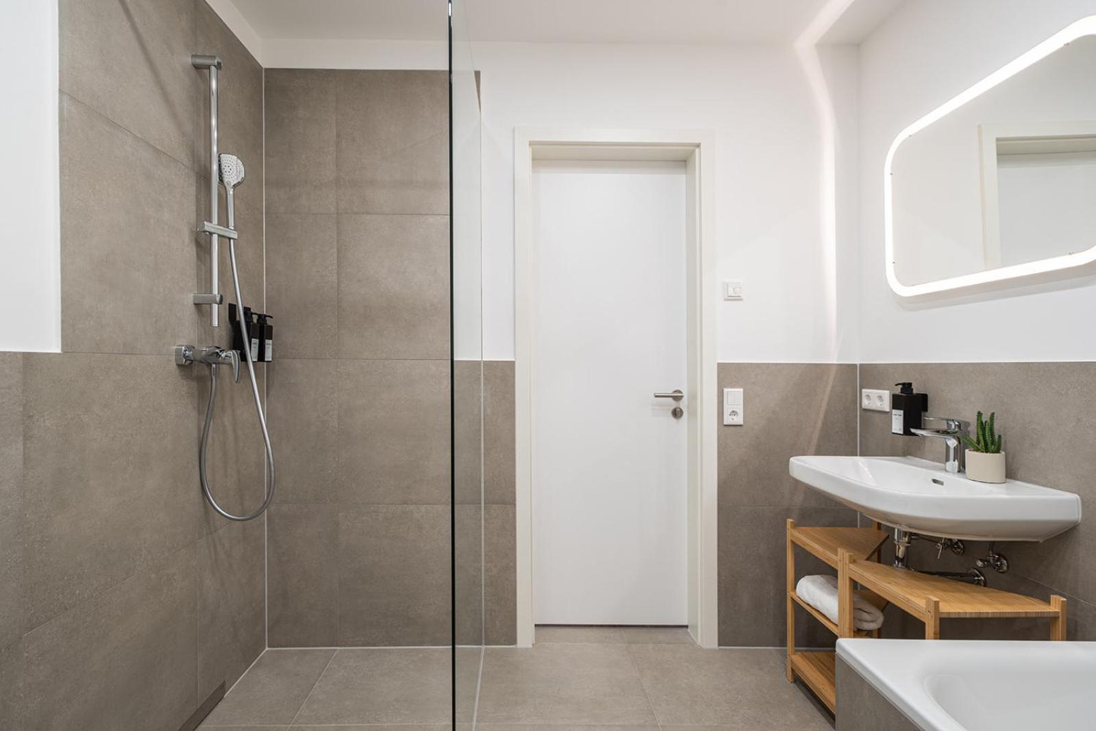 Apartamento Benville - Traumlage - Modern - Familie Dresde